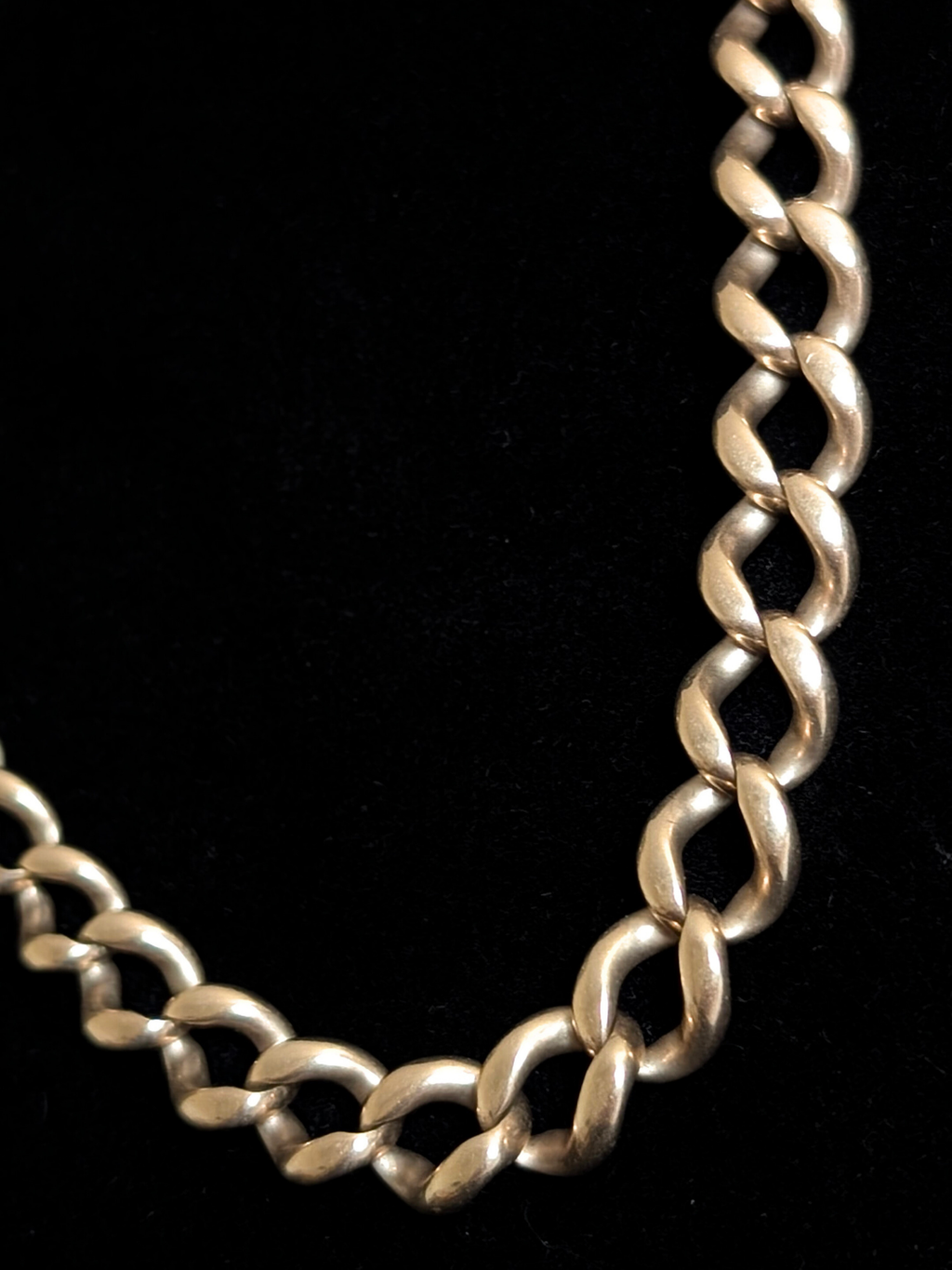 Antique 9ct Gold Graduated Curb Link Albert Chain with T-Bar and Split Ring