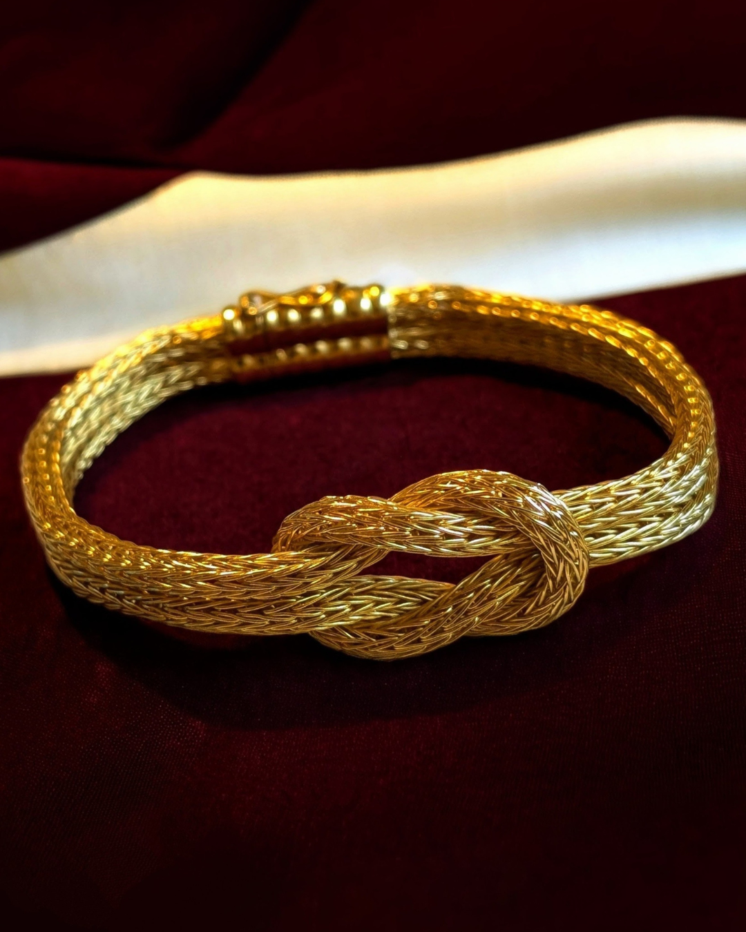 18K Gold Hercules Knot Statement Bracelet