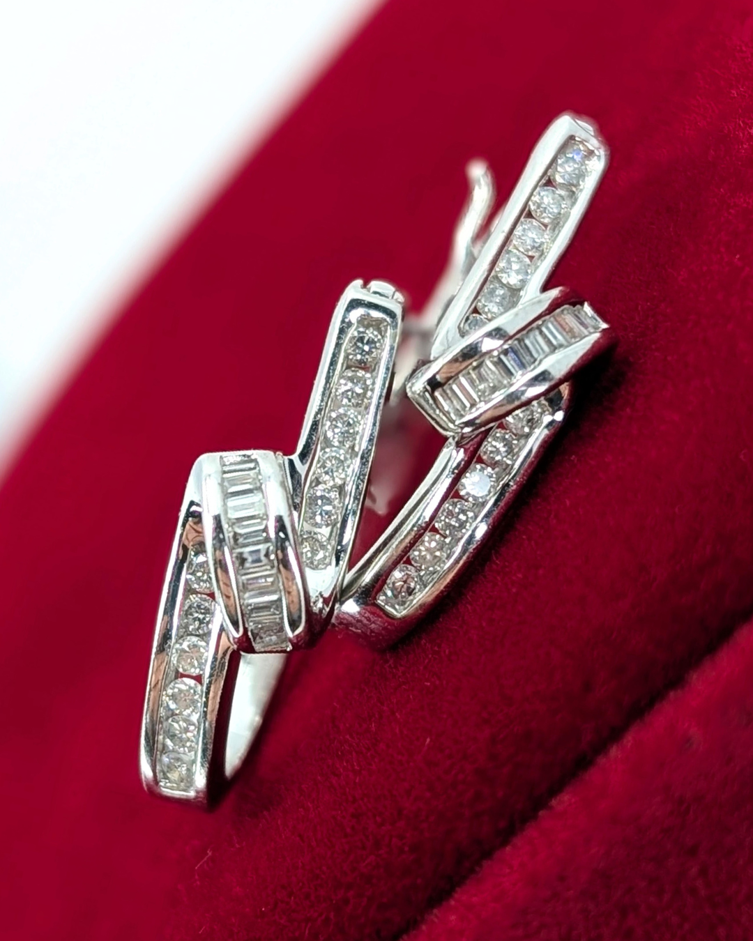 14K White Gold Diamond Ribbon Earrings