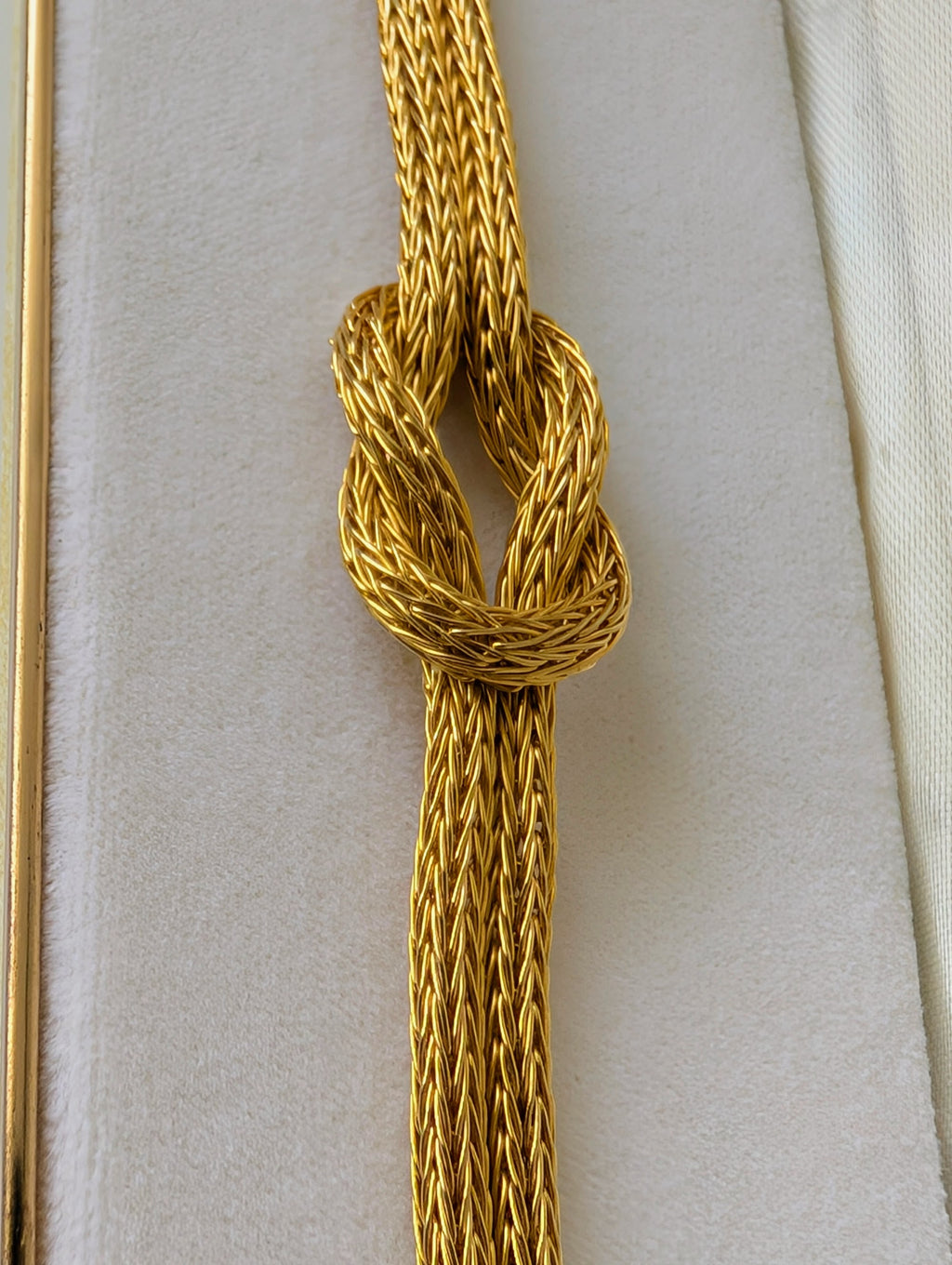 18K Gold Hercules Knot Statement Bracelet