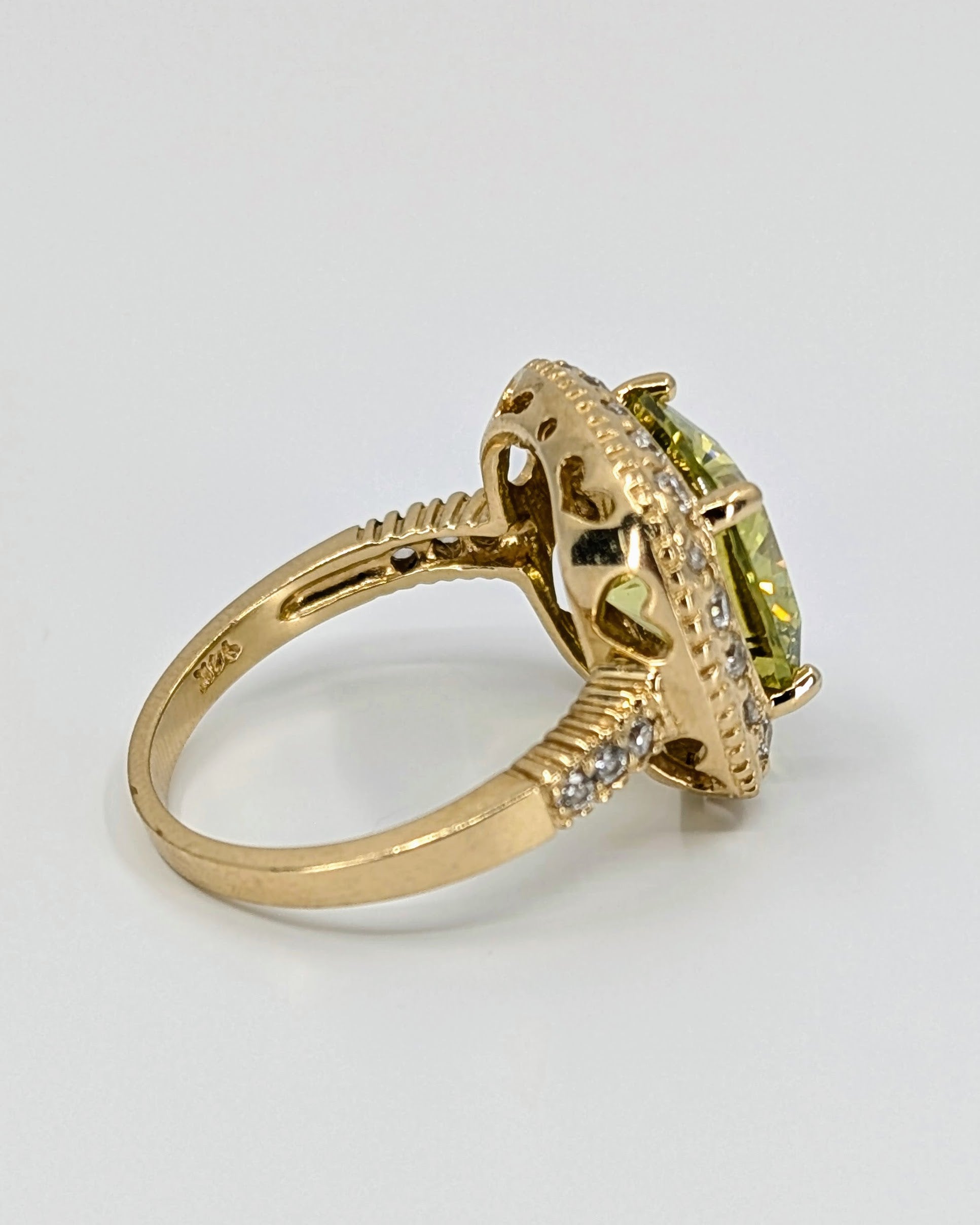 Vintage 14k Cushion Cut Peridot Statement Ring