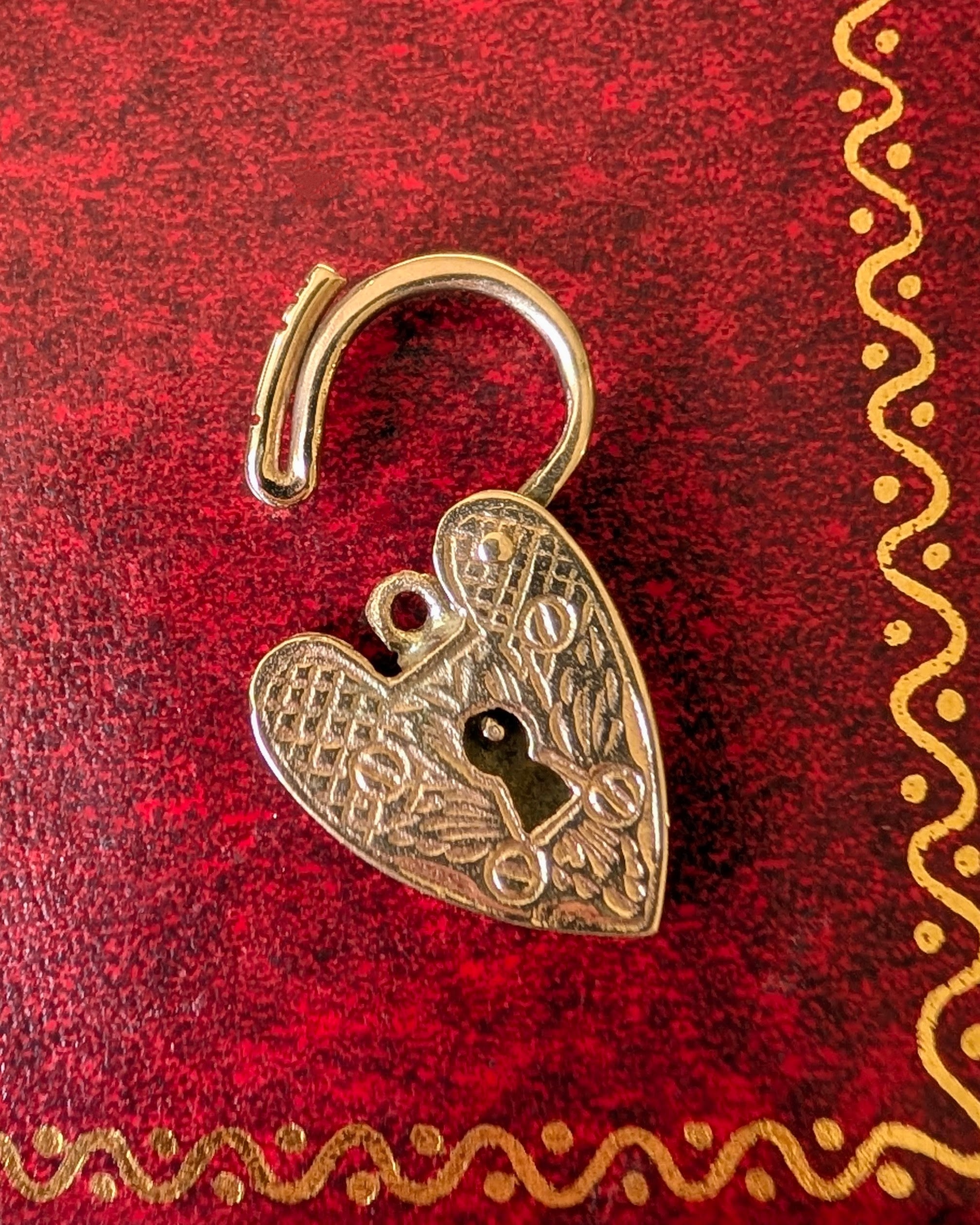 Antique Heart-Shaped Padlock with Angel Wing Etching